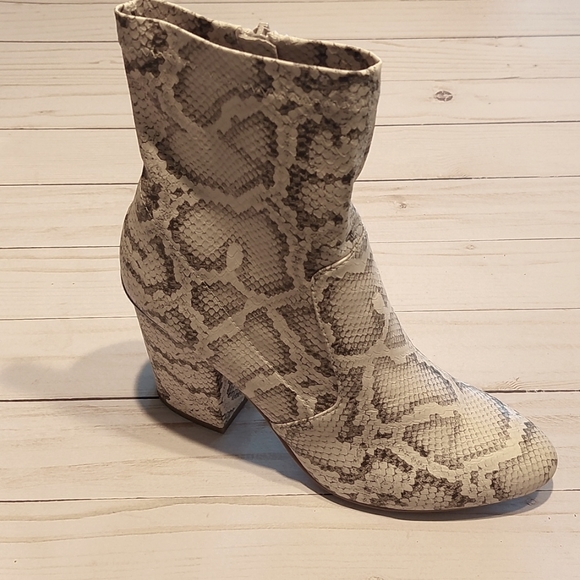 Snakeskin Print Boot - Picture 3 of 8